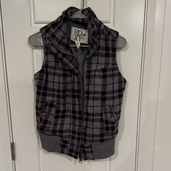 Roxy Black and Gray Checkered Vest - Picture 1 of 6